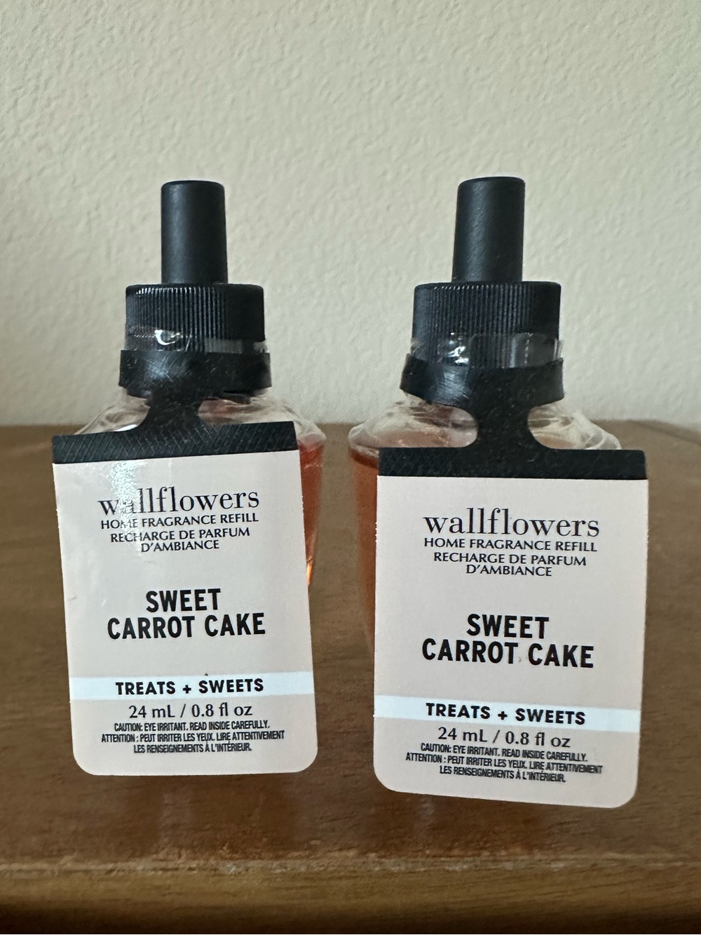 X2 bath and body works Sweet Carrot Cake wallflower scent refills NEW